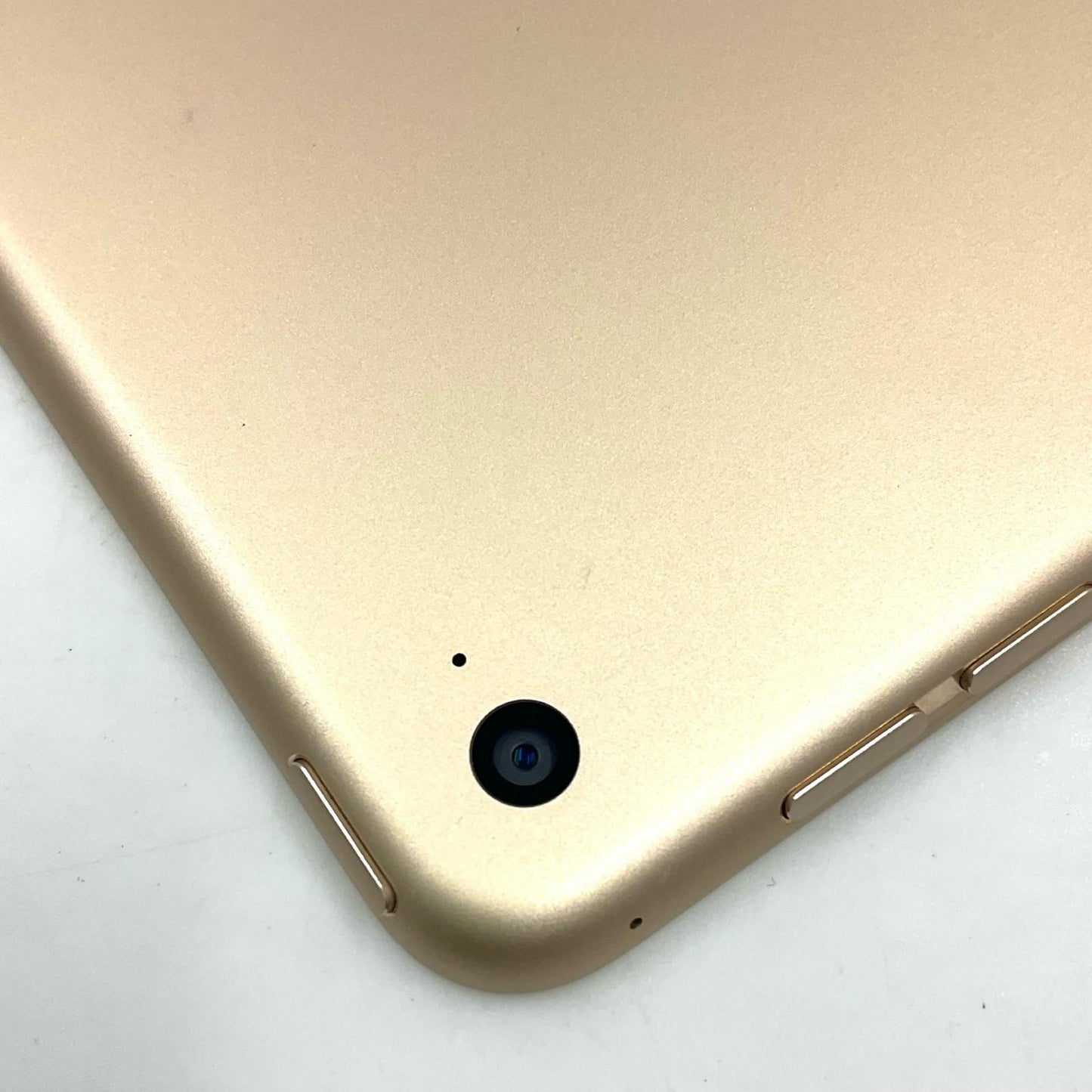 【全額返金保証】【最速発送】Apple iPad mini 7.9インチ 第4世代 128GB ゴールド Wi-Fi 動作確認済