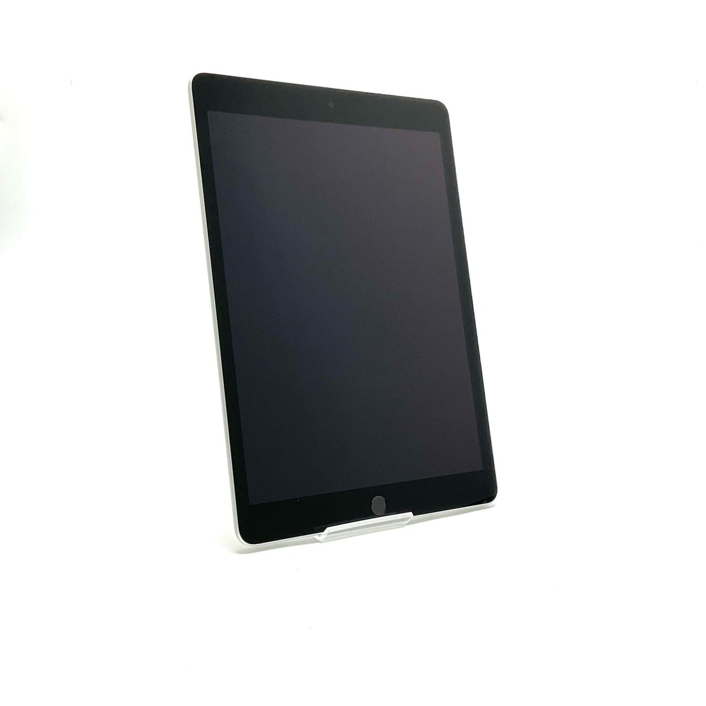 【全額返金保証】【最速発送】Apple iPad iPad 10.2インチ 第9世代 64GB シルバー Wi-Fi 動作確認済