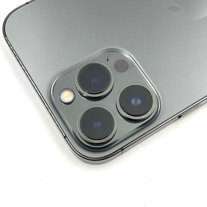 【全額返金保証】【最速発送】Apple iPhone iPhone 13 Pro Max 128GB グラファイト au 白ロム 動作確認済 83%