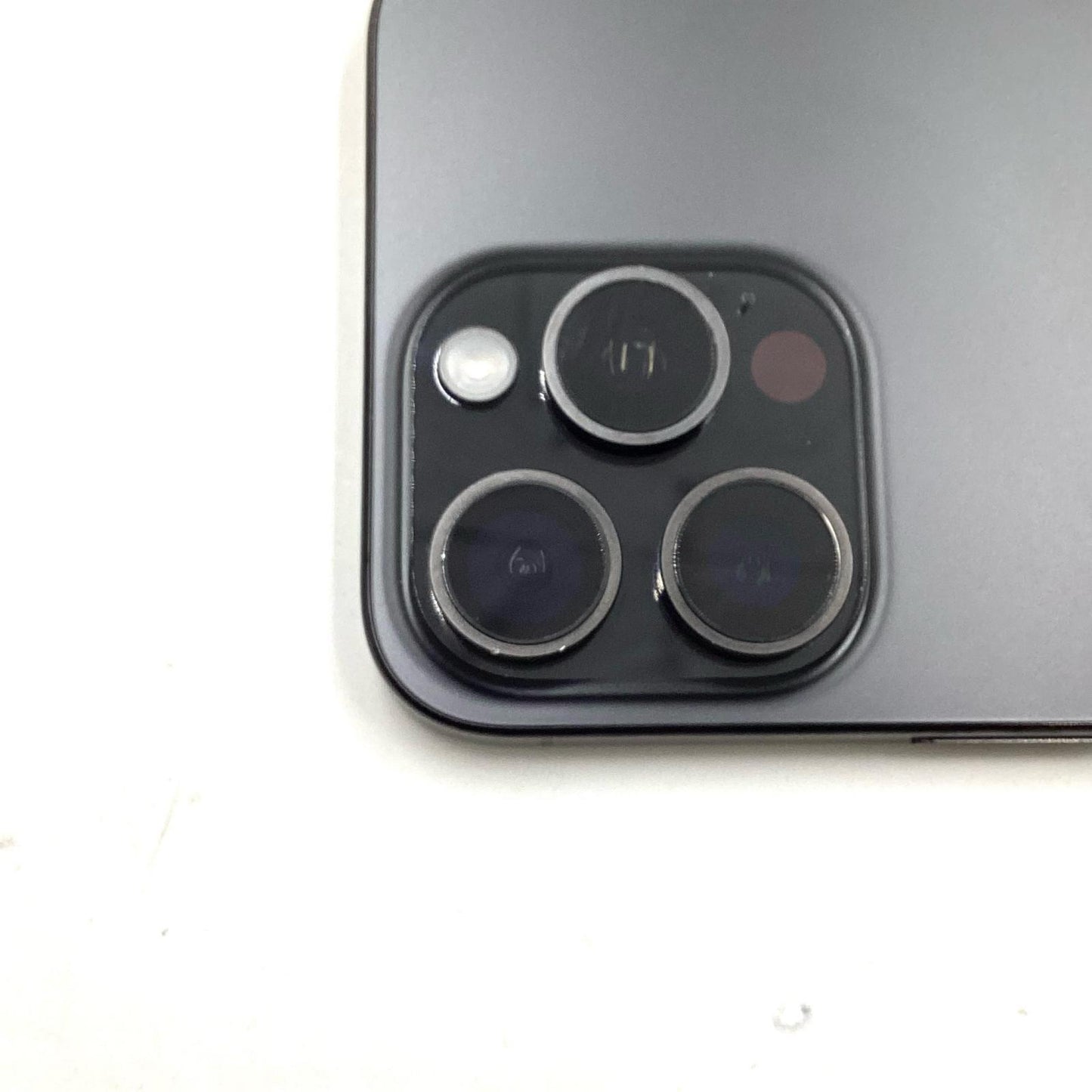 【全額返金保証】【最速発送】Apple iPhone iPhone 15 Pro Max 256GB ブラックチタニウム SIMフリー 白ロム 動作確認済 84%