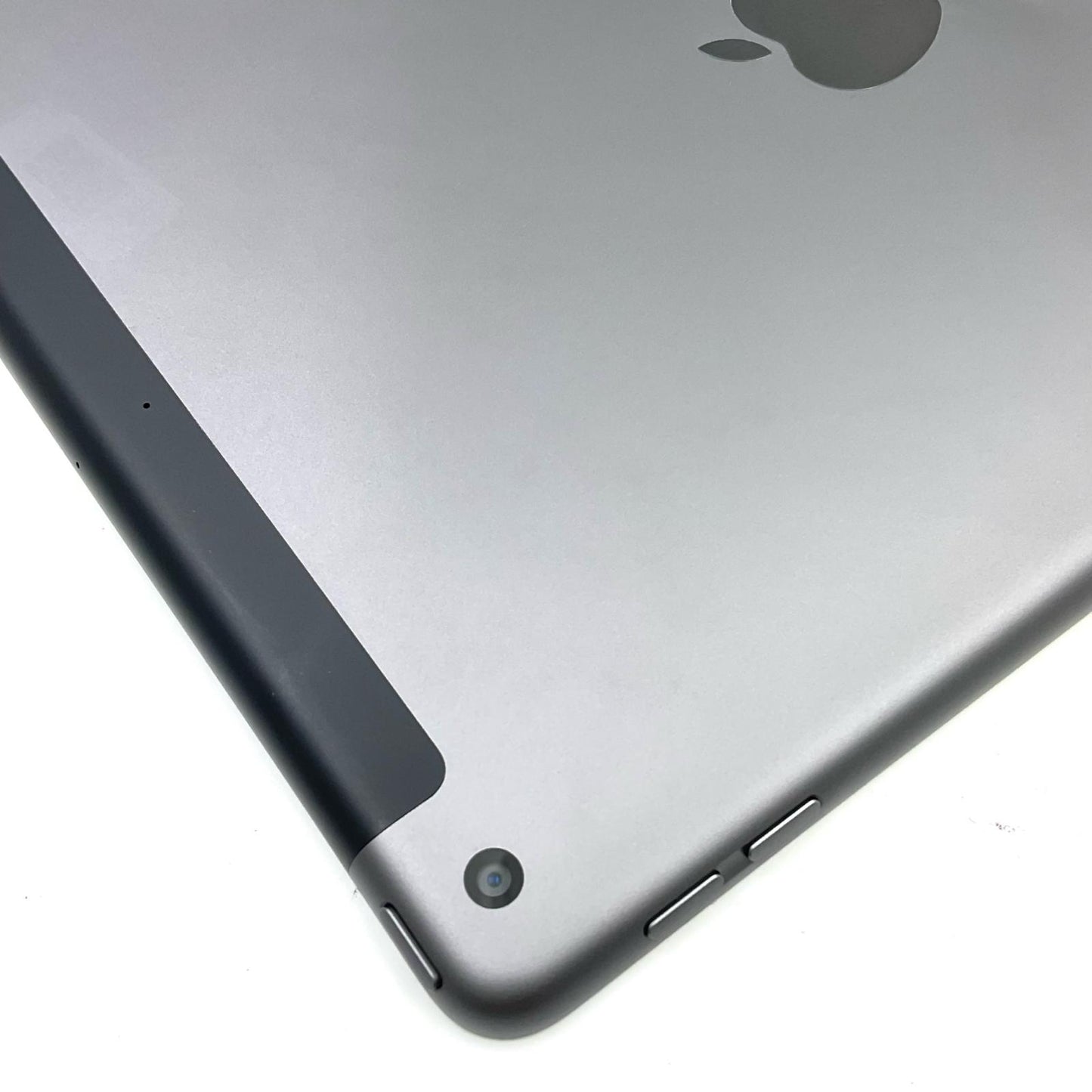 【最速発送】Apple iPad iPad 第9世代 64GB スペースグレイ WiFi+Cellular SIMフリー 白ロム【難有】
