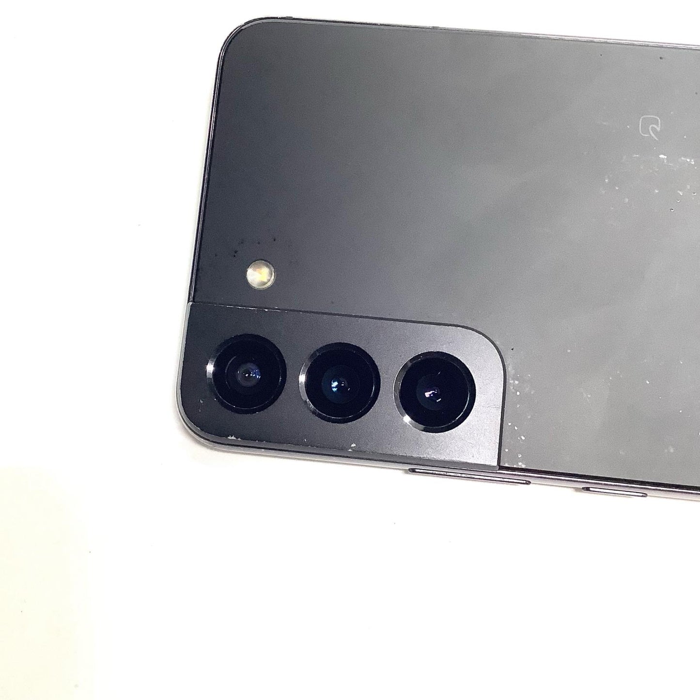 【全額返金保証】【最速発送】SAMSUNG Galaxy S22 256GB ブラック SIMフリー 動作確認済