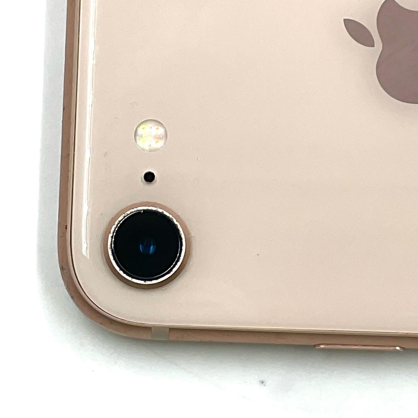 【全額返金保証】【最速発送】Apple iPhone iPhone 8 64GB ゴールド docomo 白ロム 動作確認済 80%