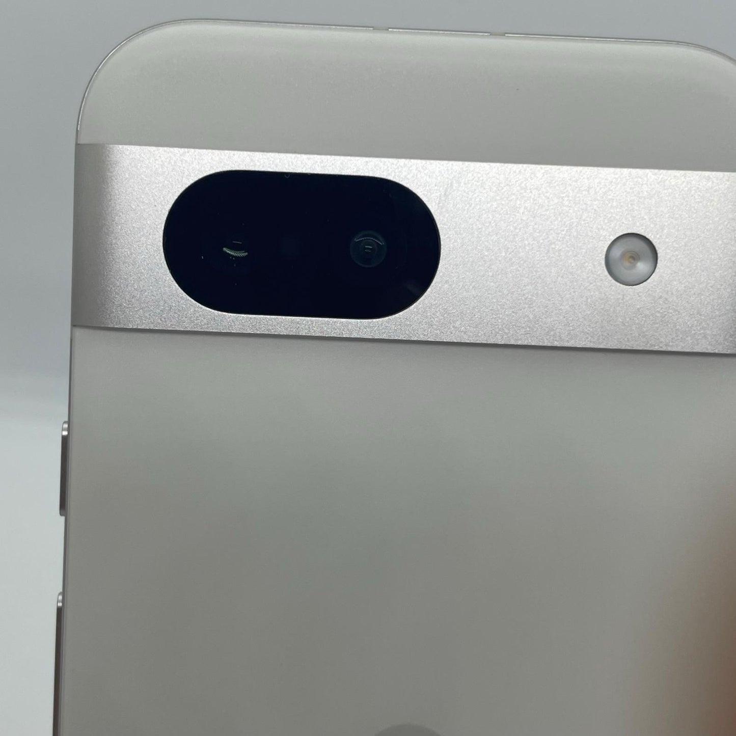 【全額返金保証】【最速発送】Google Pixel 8a 128GB SNOW SIMフリー G576D 美品 動作確認済