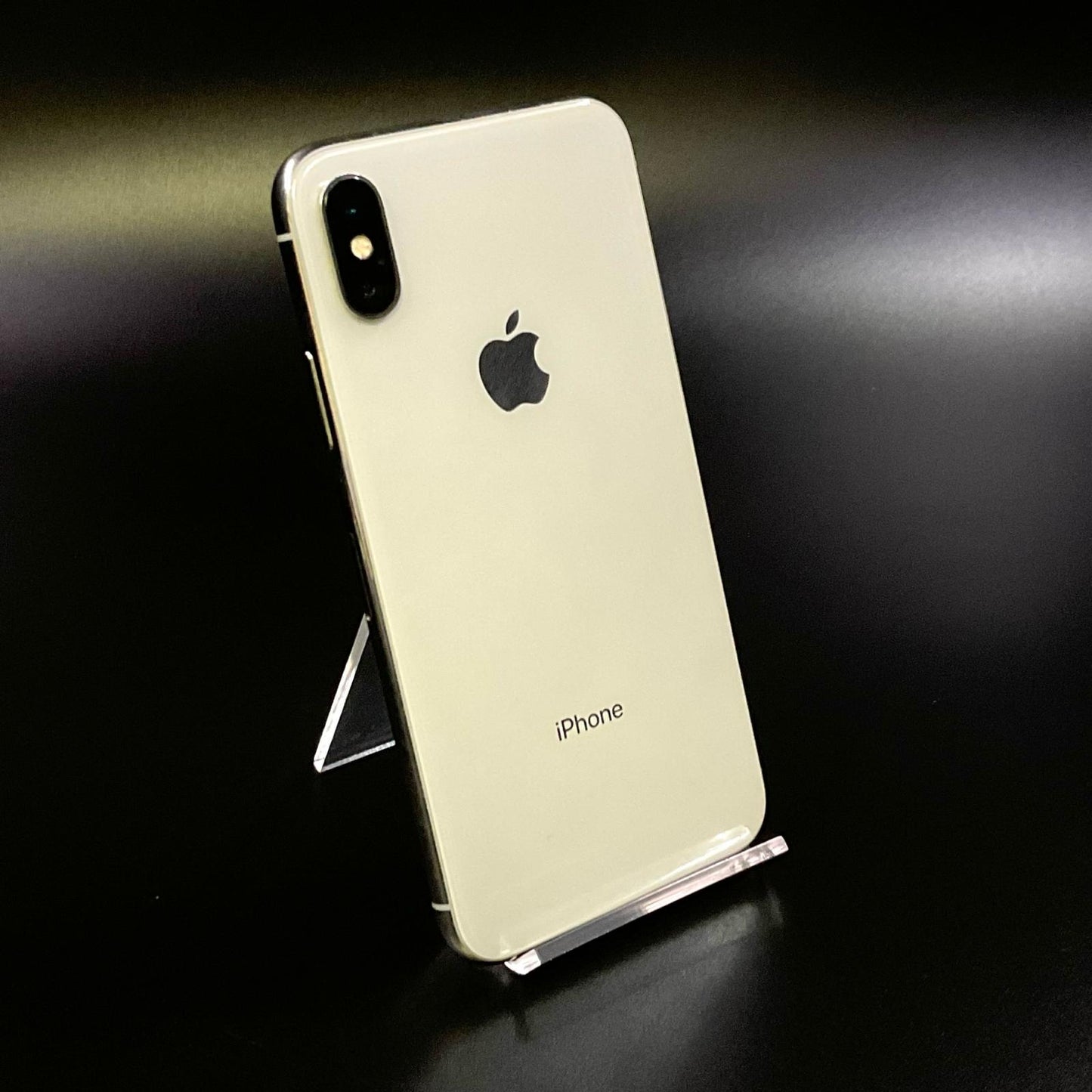 【最速発送】Apple iPhone iPhone X 256GB シルバー docomo 白ロム【難有】 77%