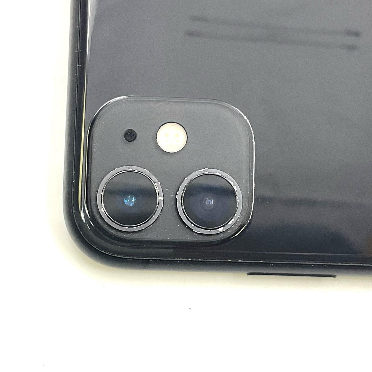 【全額返金保証】【最速発送】Apple iPhone iPhone 11 64GB ブラック Softbank SIMフリー 白ロム 動作確認済 74%