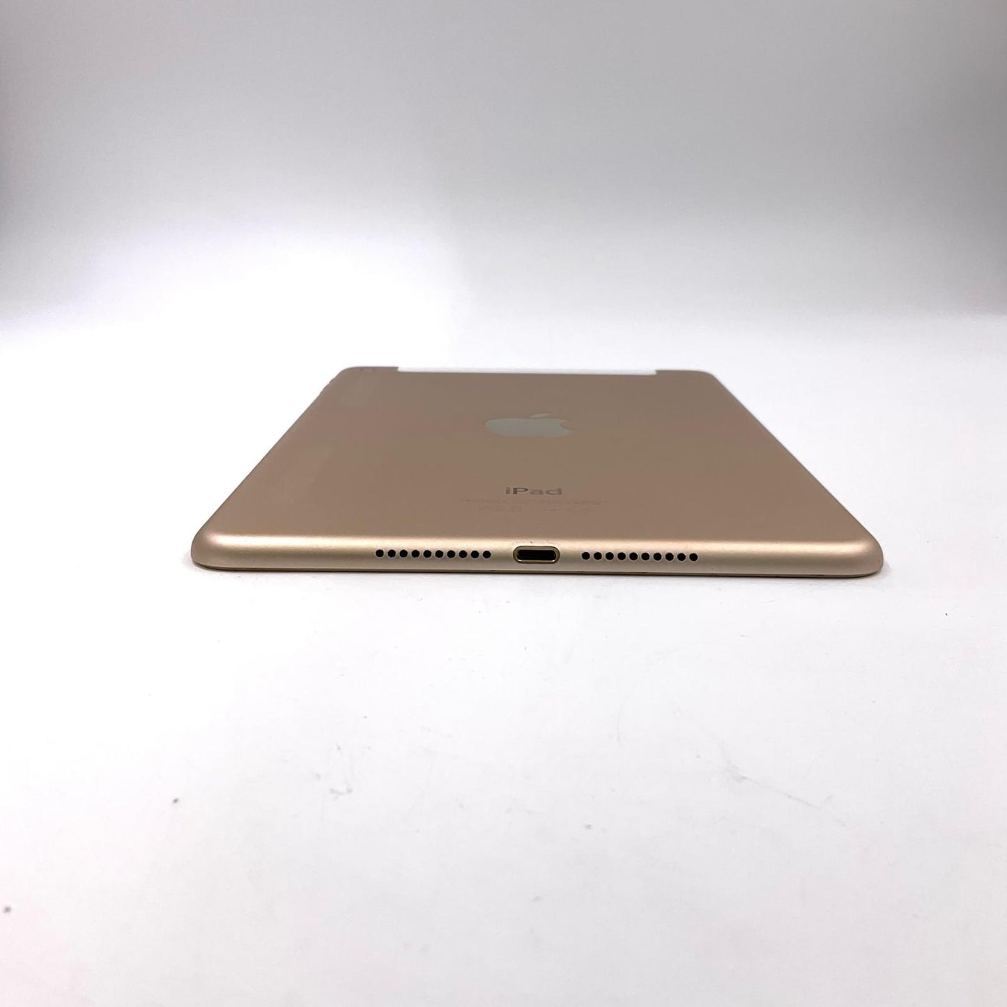 【全額返金保証】【最速発送】Apple iPad mini 第4世代 16GB ゴールド WiFi+Cellular docomo 白ロム 動作確認済