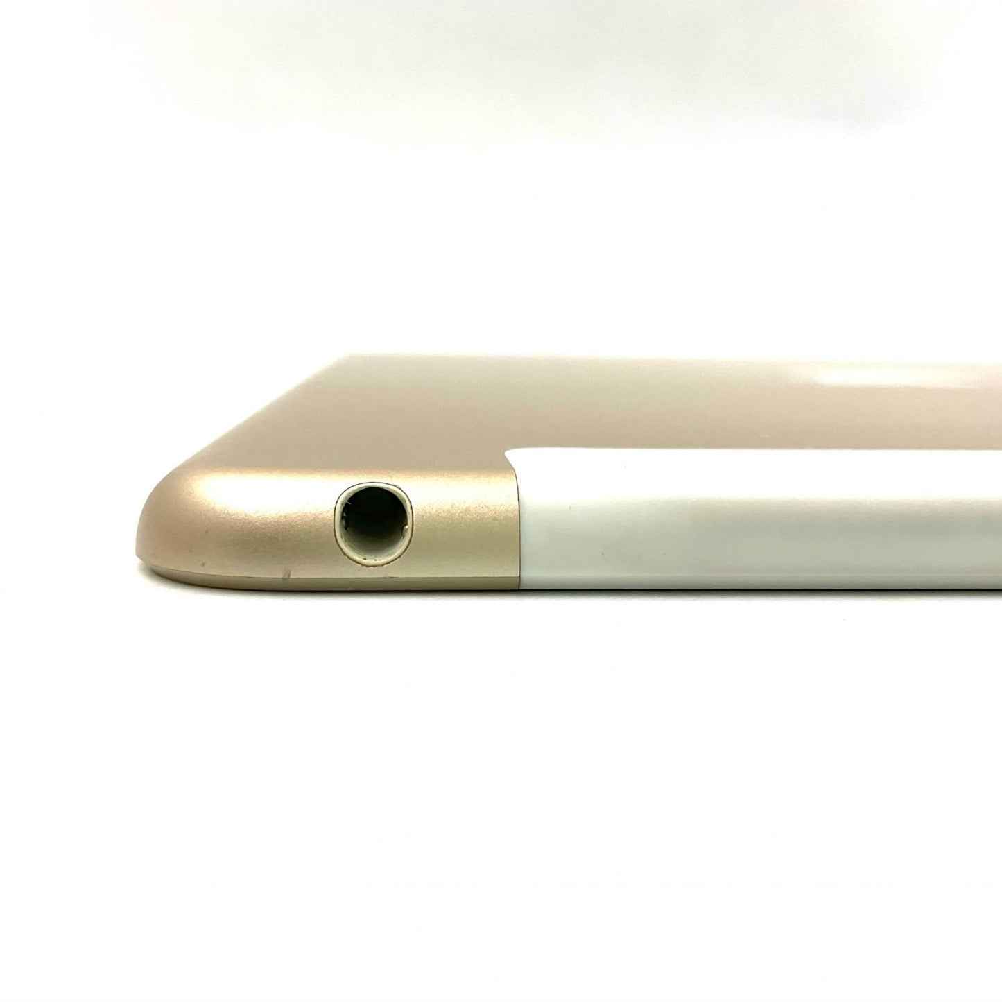 【全額返金保証】【最速発送】Apple iPad Air 9.7インチ 第2世代 16GB ゴールド WiFi+Cellular Softbank 白ロム 動作確認済
