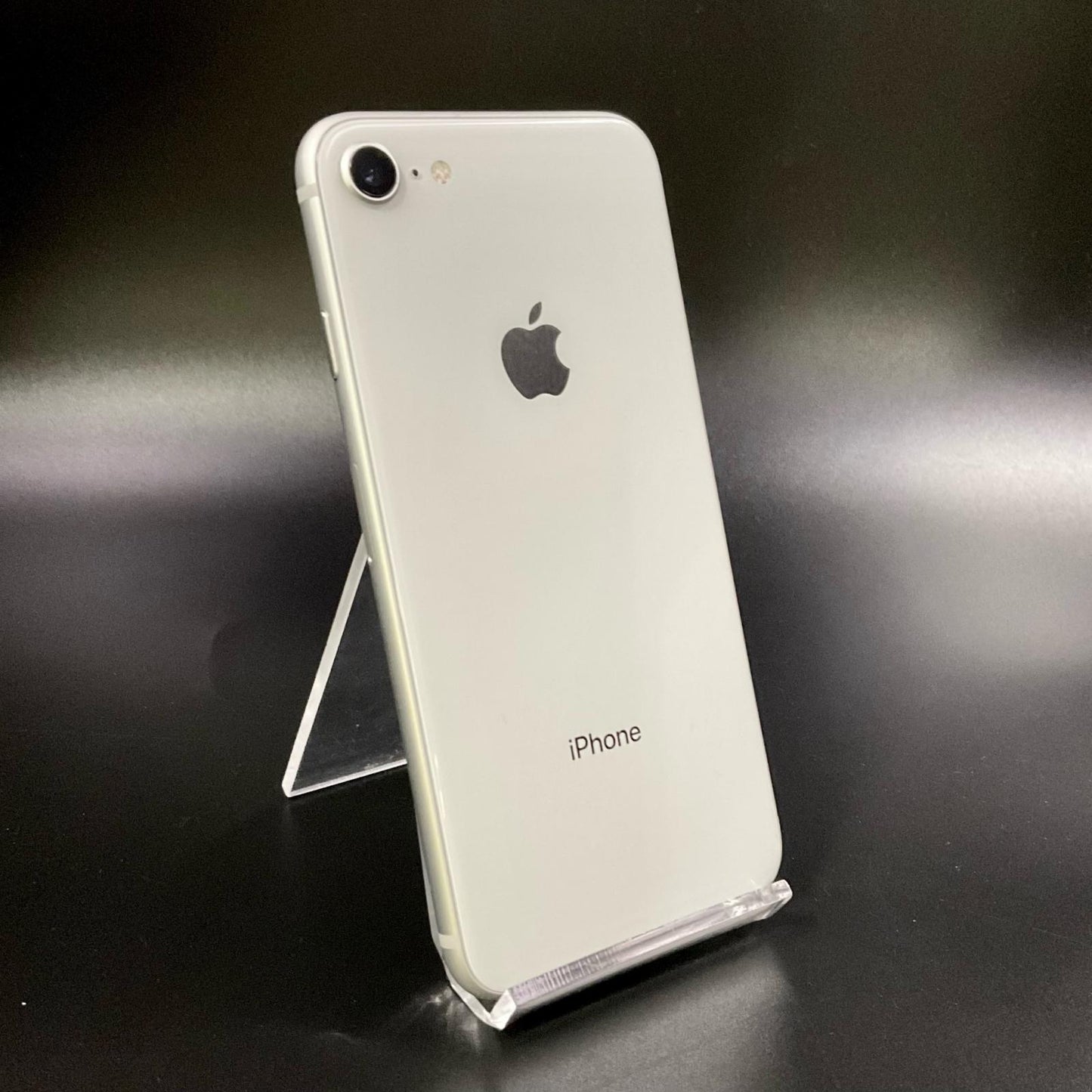 【全額返金保証】【最速発送】Apple iPhone iPhone 8 64GB シルバー docomo 白ロム 美品 動作確認済 90%