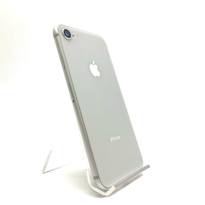 【全額返金保証】【最速発送】Apple iPhone iPhone 8 64GB シルバー docomo SIMフリー 白ロム 動作確認済 92%