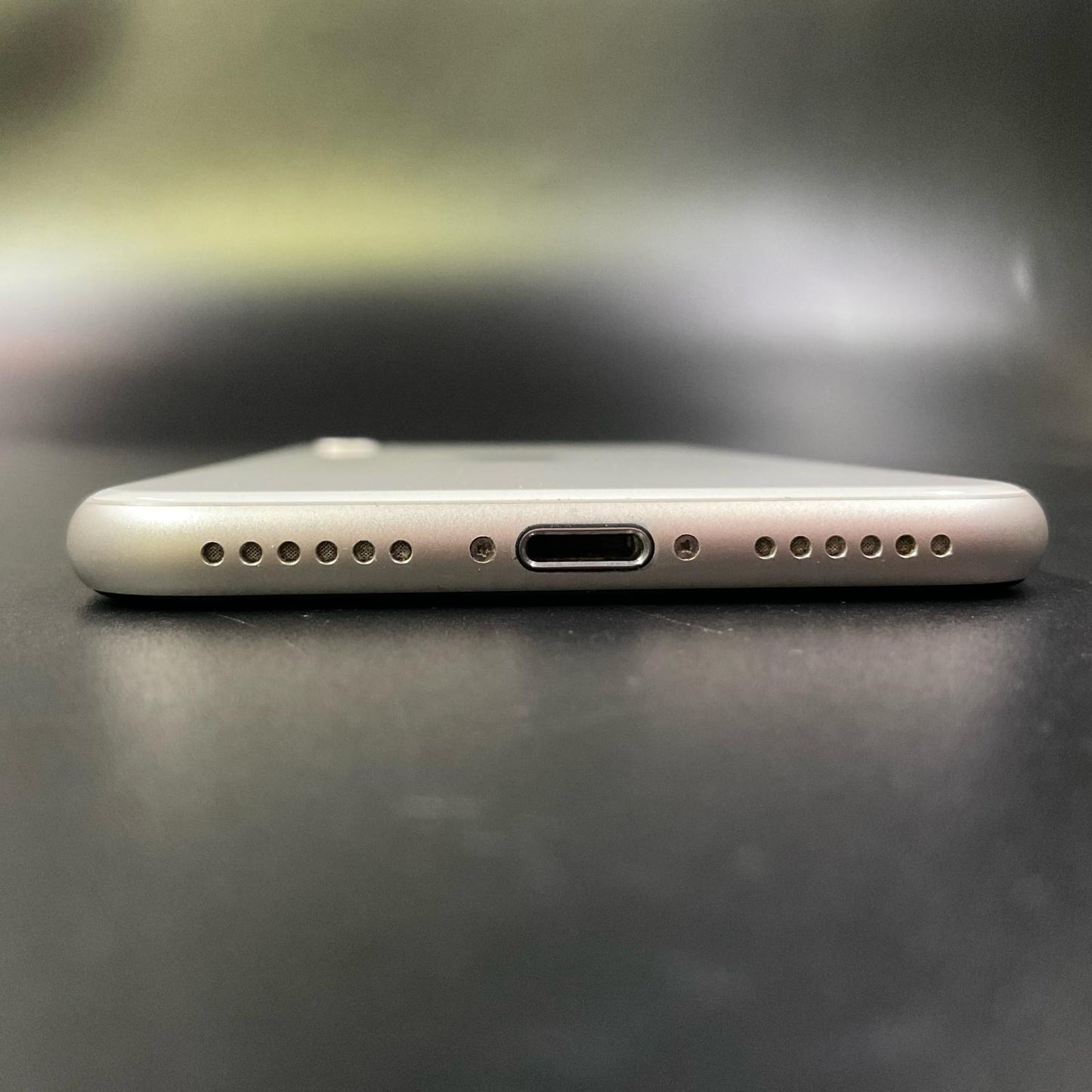 【全額返金保証】【最速発送】Apple iPhone iPhone SE（第3世代） 128GB スターライト Softbank SIMフリー 白ロム 動作確認済 76%