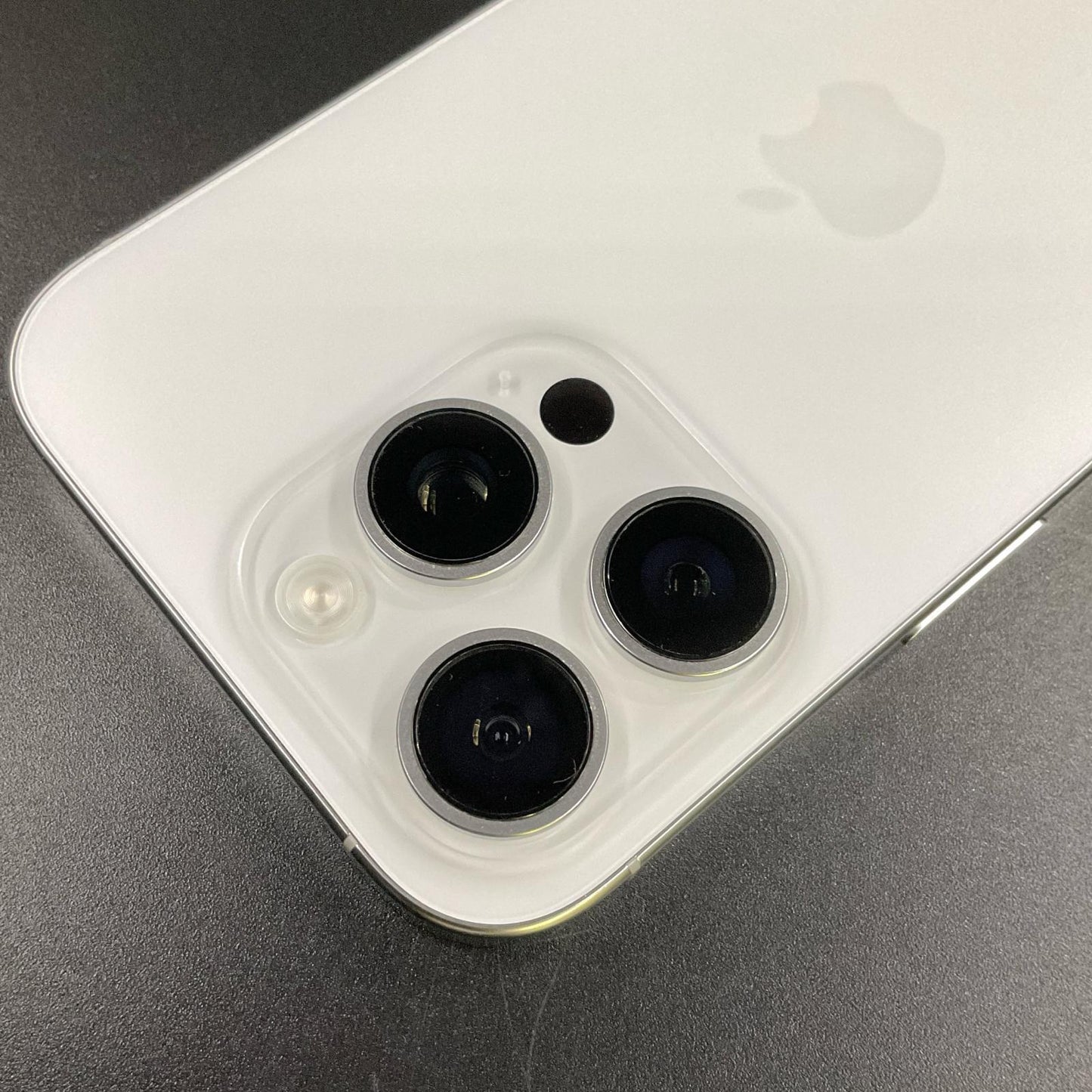 【全額返金保証】【最速発送】Apple iPhone iPhone Pro 16 Pro 256GB ホワイト SIMフリー 白ロム 超美品 動作確認済 94%