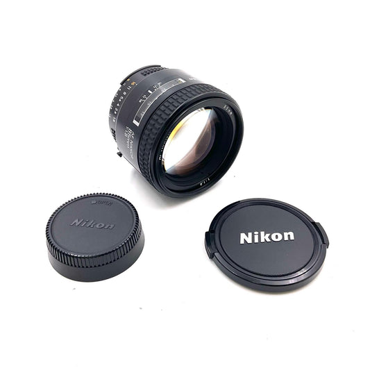 【全額返金保証】【最速発送】Nikon AF Nikkor 85mm f/1.8 動作確認済