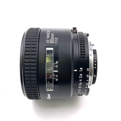 【全額返金保証】【最速発送】Nikon AF Nikkor 85mm f/1.8 動作確認済
