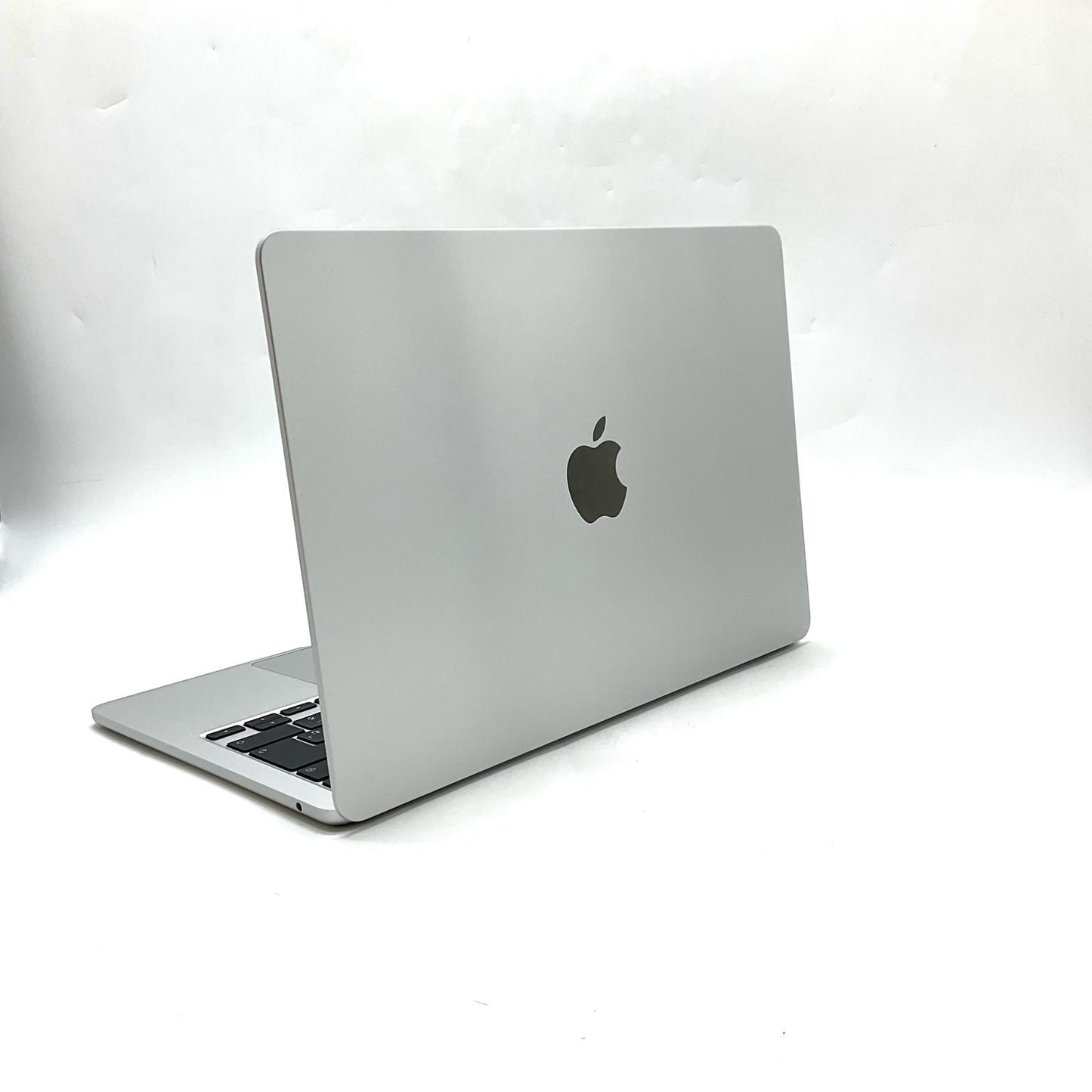 【全額返金保証】【最速発送】Apple MacBook Air 13インチ 2025 Apple M4 16GB M.2 SSD 512GB シルバー 100% 美品 動作確認済