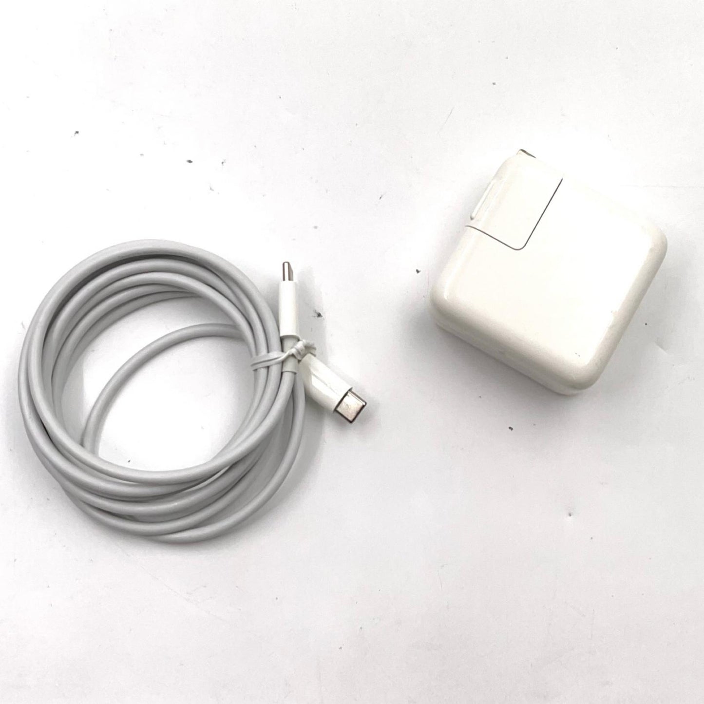 【全額返金保証】【最速発送】Apple MacBook Air 13インチ 2020 Apple M1 8GB M.2 SSD 256GB スペースグレイ 92% 動作確認済