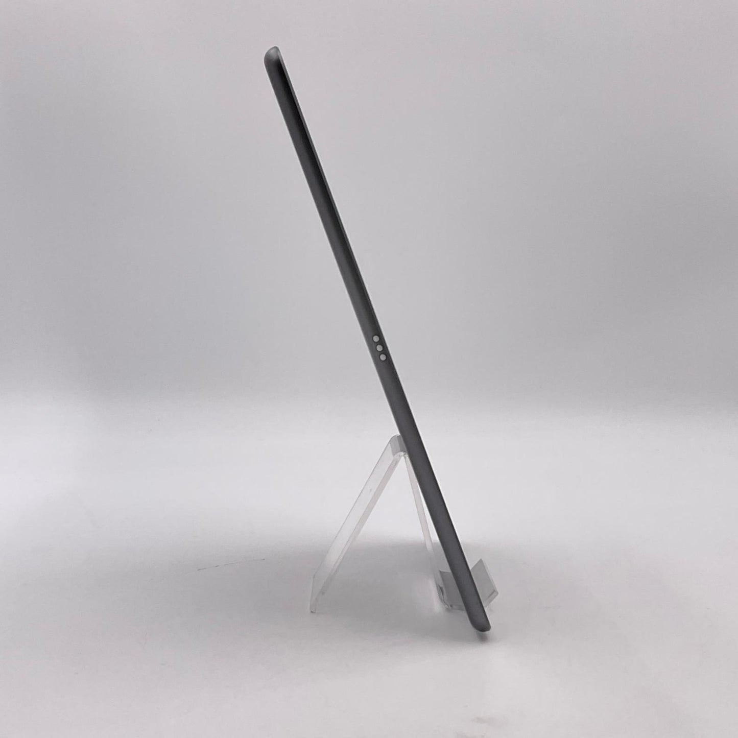 【全額返金保証】【最速発送】Apple iPad iPad 10.2インチ 第9世代 64GB スペースグレイ Wi-Fi 美品 動作確認済