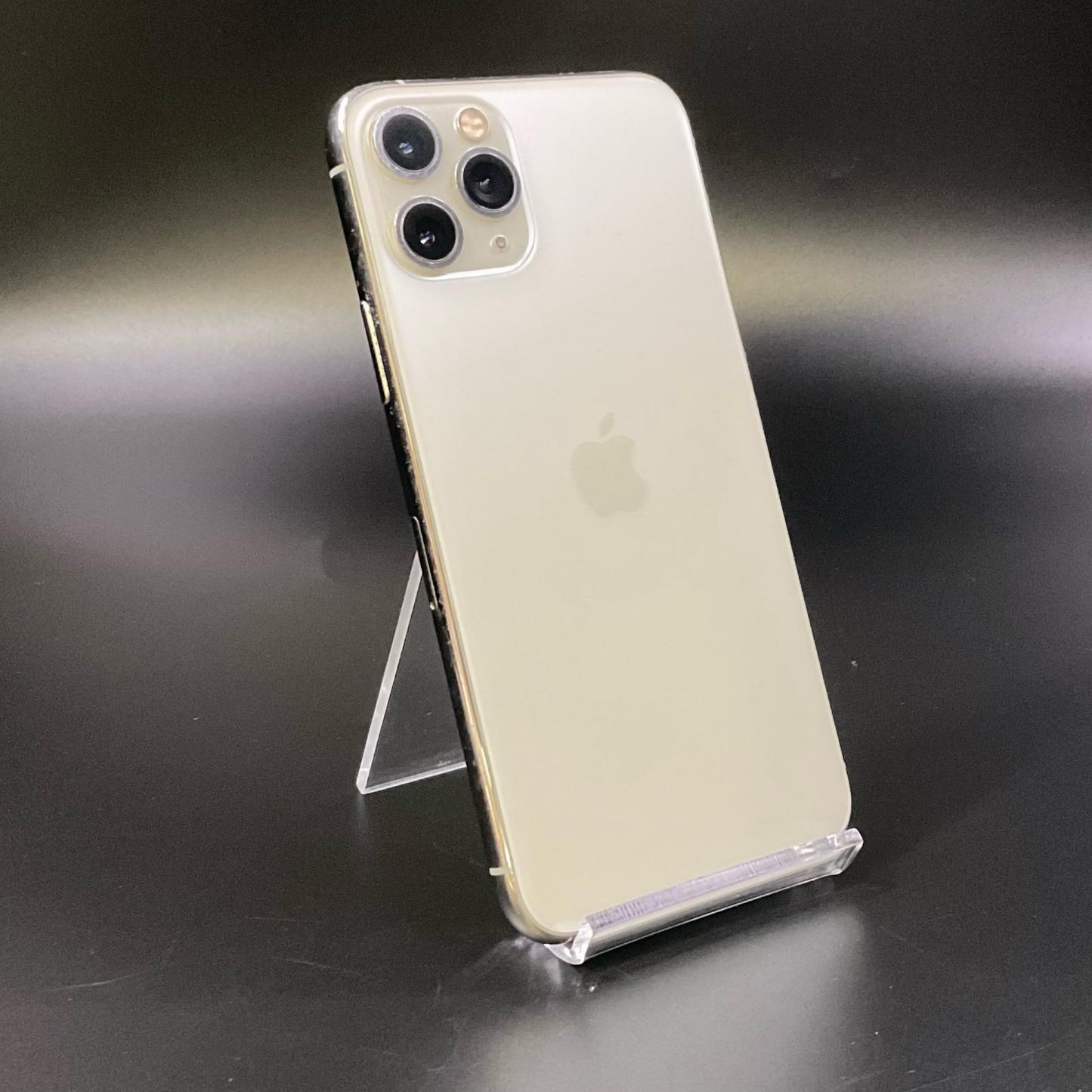 【全額返金保証】【最速発送】Apple iPhone iPhone 11 Pro 256GB シルバー au 白ロム 動作確認済 88%