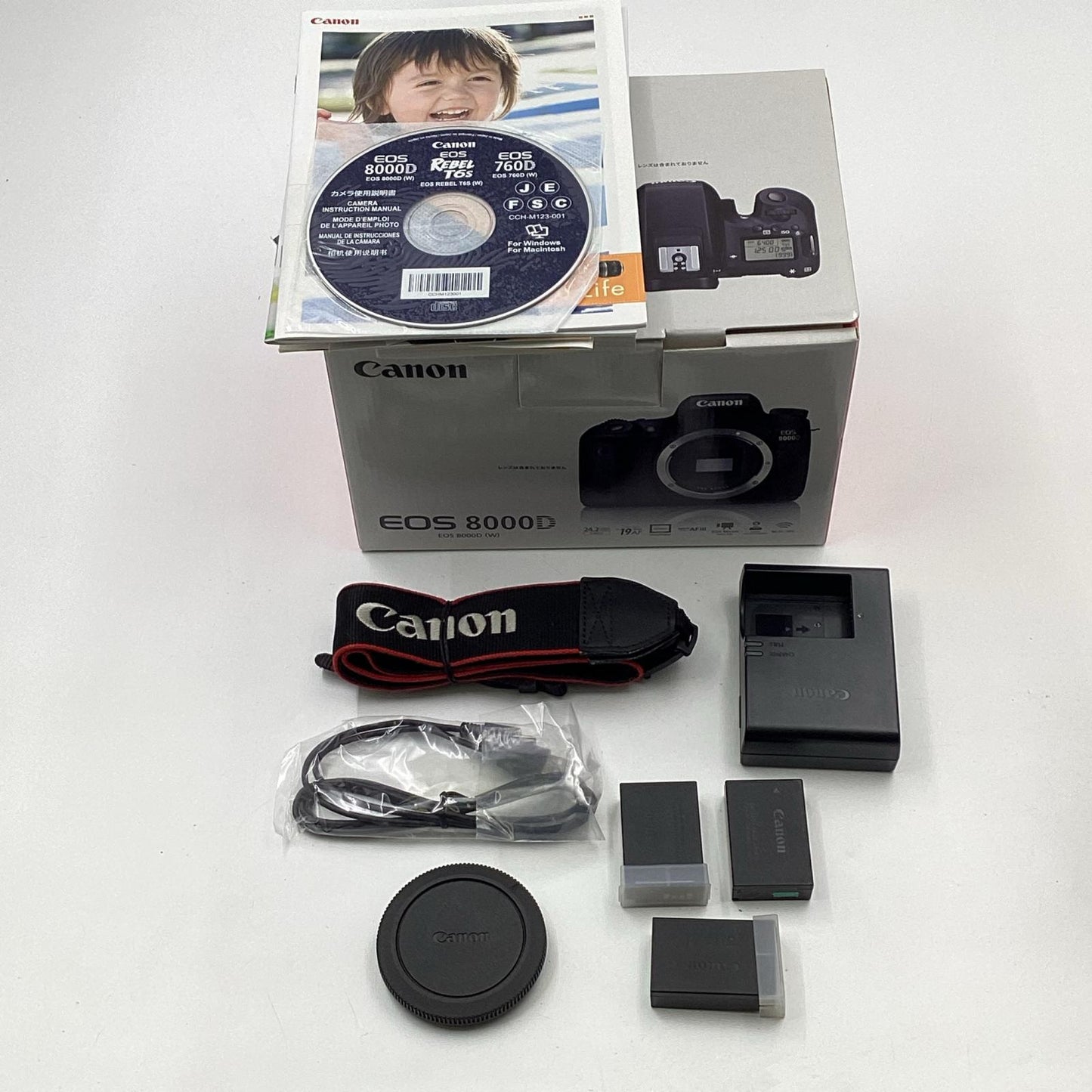【全額返金保証】【最速発送】Canon デジタル一眼 EOS 8000D ブラック 動作確認済