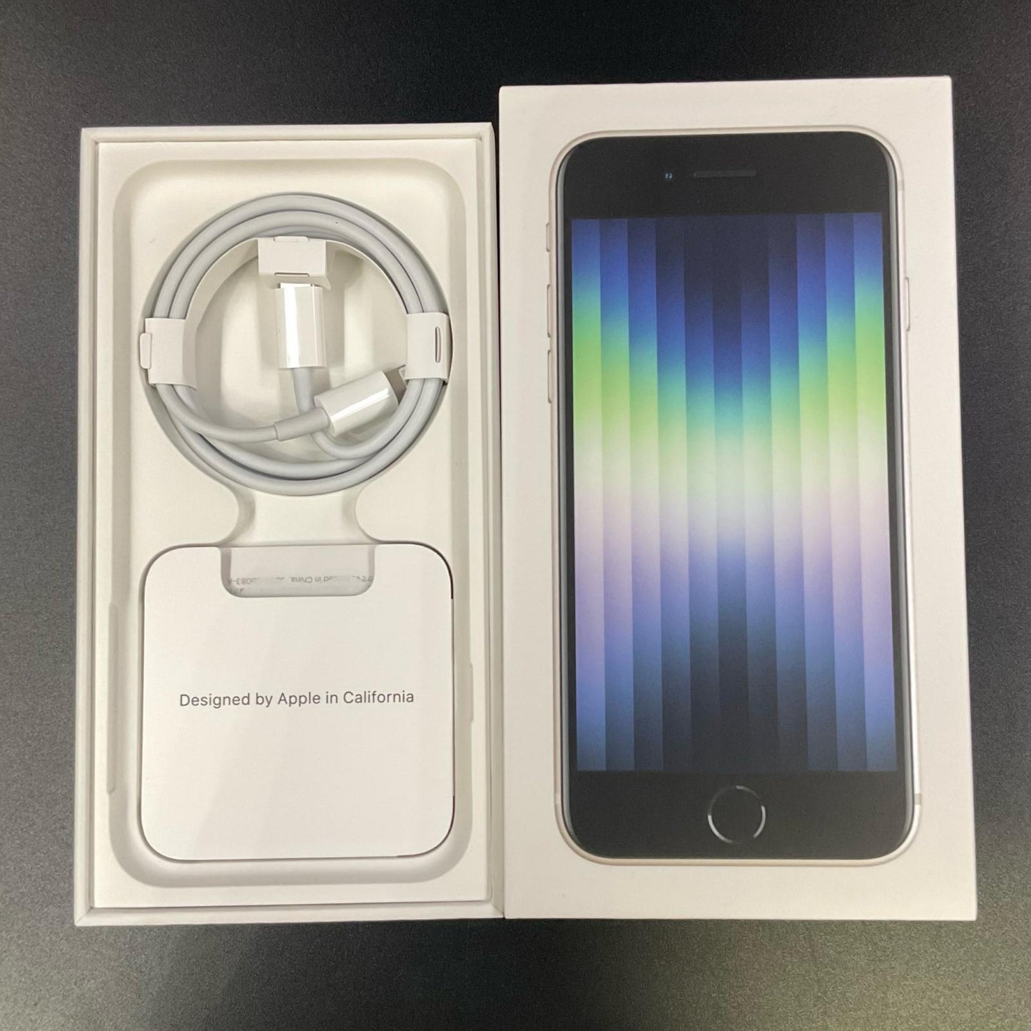 【全額返金保証】【最速発送】Apple iPhone iPhone SE（第3世代） 128GB スターライト au 白ロム 動作確認済 75%