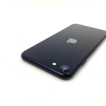 【全額返金保証】【最速発送】Apple iPhone iPhone SE（第3世代） 64GB ミッドナイト docomo SIMフリー 白ロム 動作確認済 77%