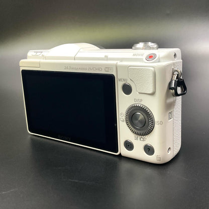 【全額返金保証】【最速発送】Sony デジタル一眼 α5100 ILCE-5100 ボディ ホワイト ホワイト 美品 動作確認済