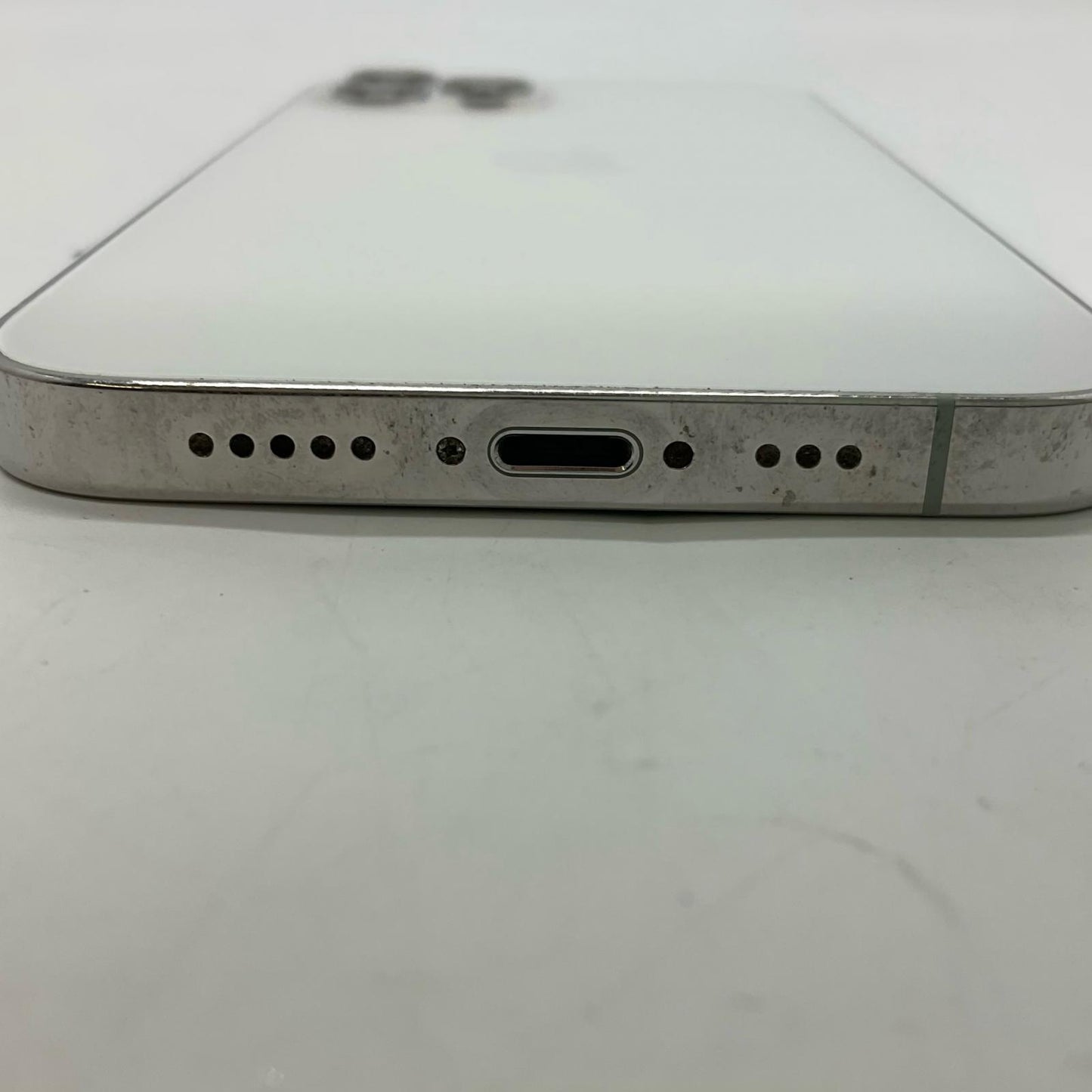 【全額返金保証】【最速発送】Apple iPhone iPhone 12 Pro 256GB シルバー au 白ロム 動作確認済 77%