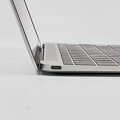 【全額返金保証】【最速発送】Apple MacBook 12インチ 2017 1.2 GHz デュアルコア Intel Core m3 8GB M.2 SSD 256GB シルバー 動作確認済