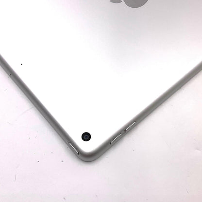 【全額返金保証】【最速発送】Apple iPad iPad 10.2インチ 第9世代 64GB シルバー Wi-Fi 動作確認済