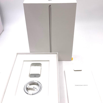 【全額返金保証】【最速発送】Apple iPad iPad 10.2インチ 第9世代 64GB シルバー Wi-Fi 動作確認済