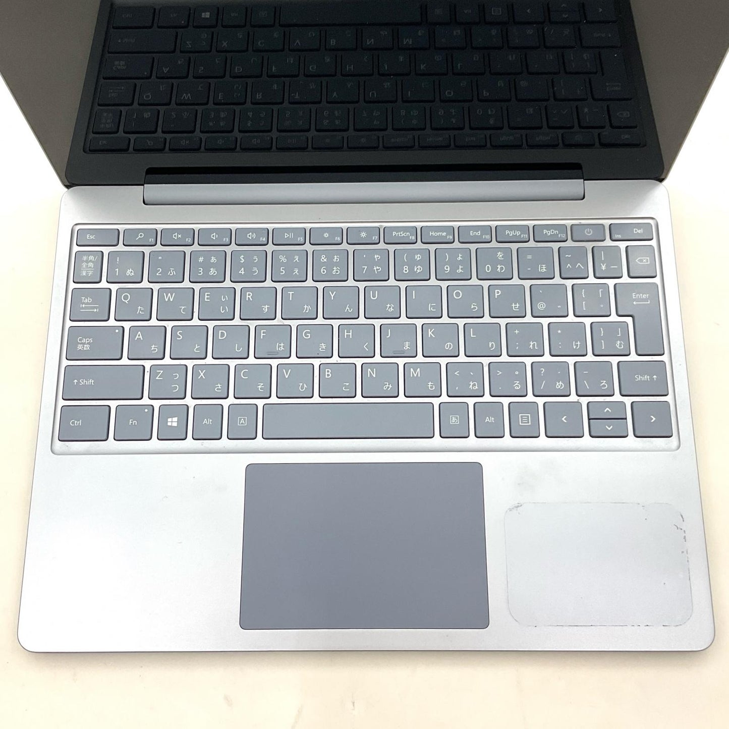 【最速発送】Microsoft Surface Laptop Go(第1世代) model 1943 Intel(R) Core(TM) i5-1035G1 CPU @ 1.00GHz 8GB M.2 SSD 128GB 79%【難有】