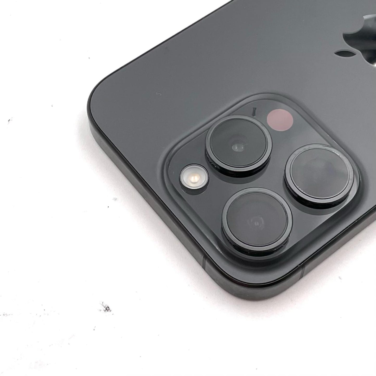 【全額返金保証】【最速発送】Apple iPhone iPhone 15 Pro 128GB SIMフリー 白ロム 美品 動作確認済 89%