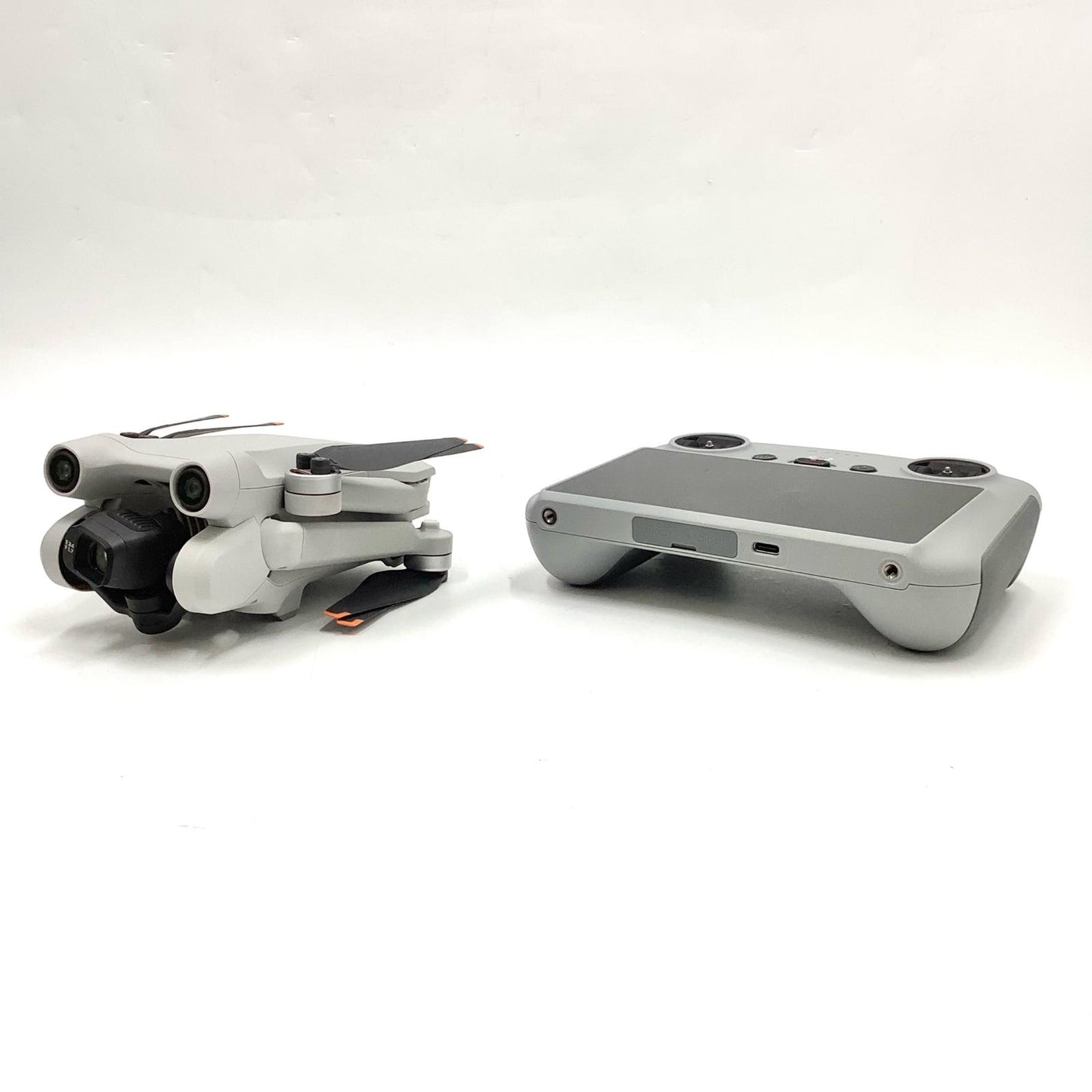 【全額返金保証】【最速発送】DJI DJI Mini 3 Pro Fly Moreキット Plus（DJI RC付属） 超美品 動作確認済