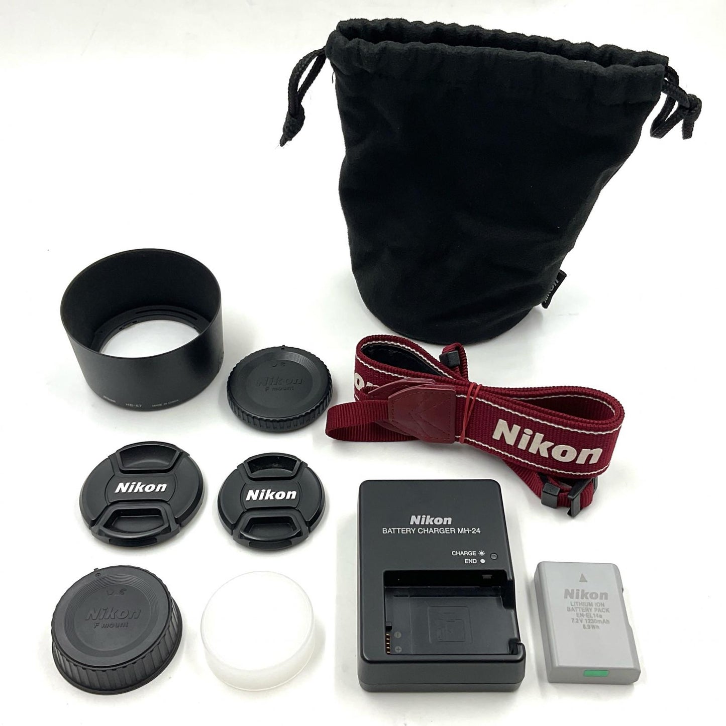 【全額返金保証】【最速発送】Nikon デジタル一眼 D5500 ダブルズームキット [レッド] レッド 動作確認済