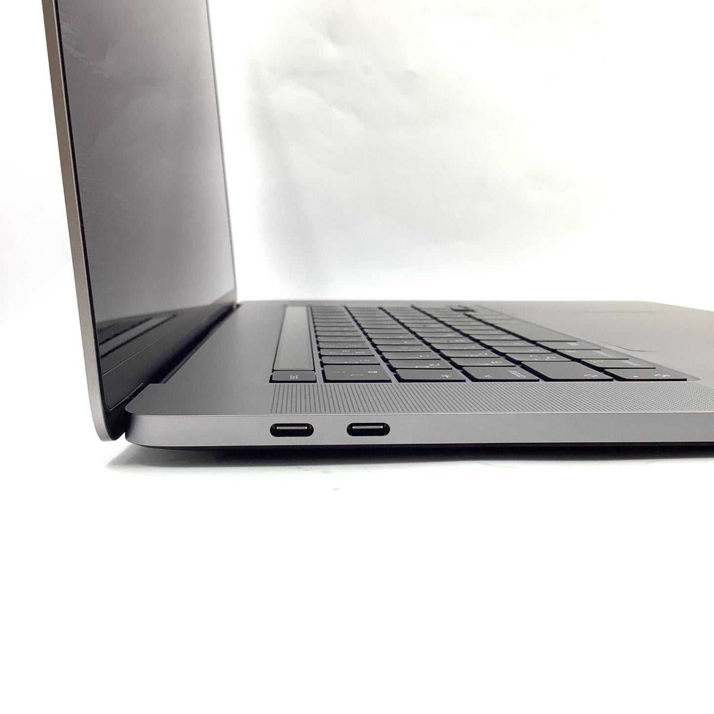 【全額返金保証】【最速発送】Apple MacBook Pro 16インチ 2019 2.3GHz デュアルコア Intel Core i9 16GB SSD 1TB スペースグレイ 92.3% 動作確認済