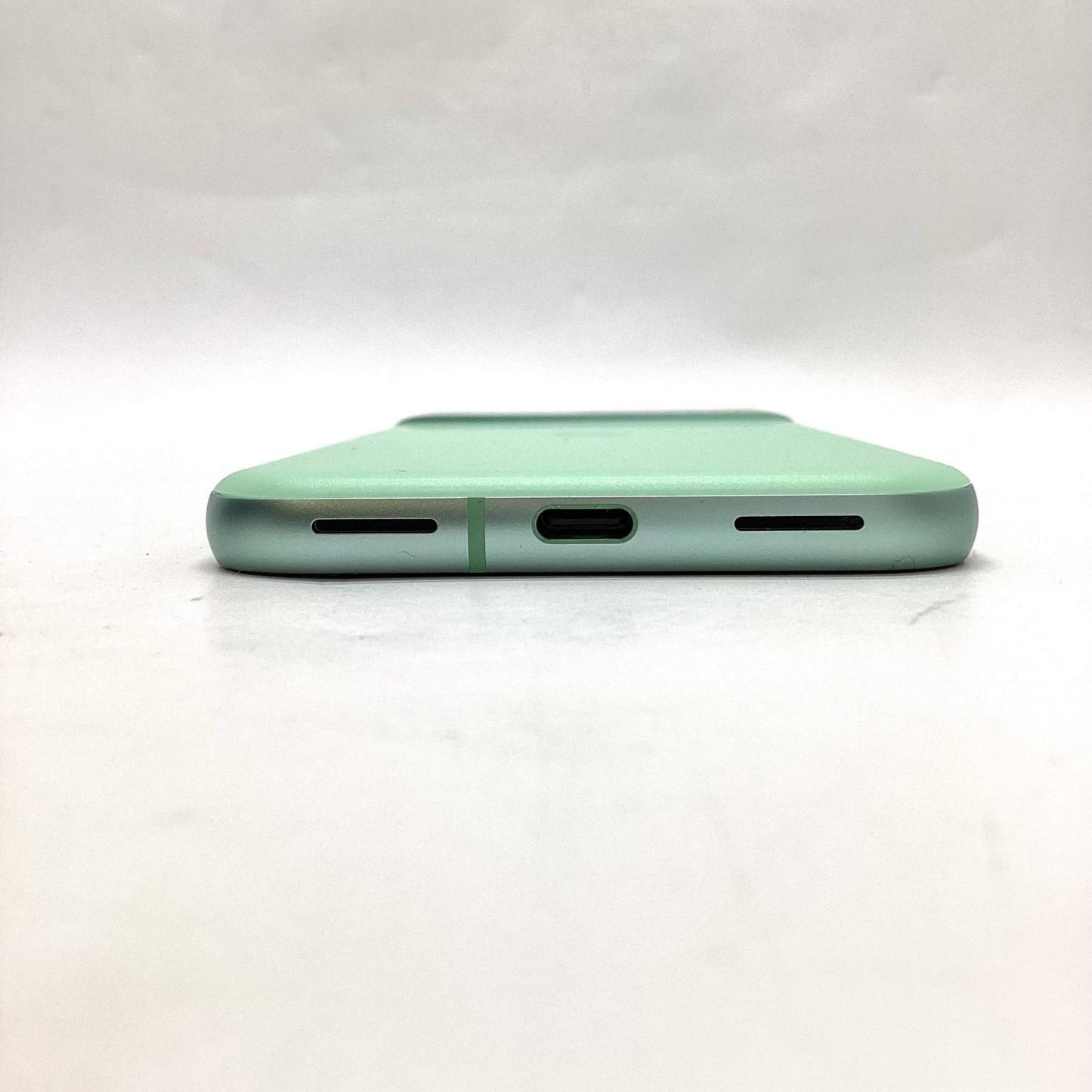【全額返金保証】【最速発送】Google Pixel 8a 128GB Aloe au SIMフリー G576D 美品 動作確認済