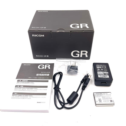 【全額返金保証】【最速発送】RICOH コンパクトデジタルカメラ GR III 動作確認済