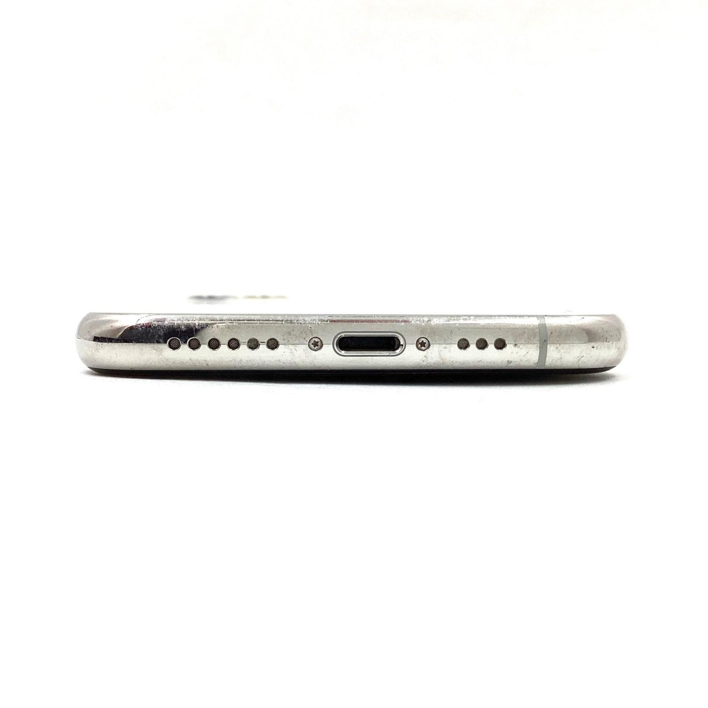 【全額返金保証】【最速発送】Apple iPhone iPhone 11 Pro 256GB シルバー docomo 白ロム 動作確認済 72%