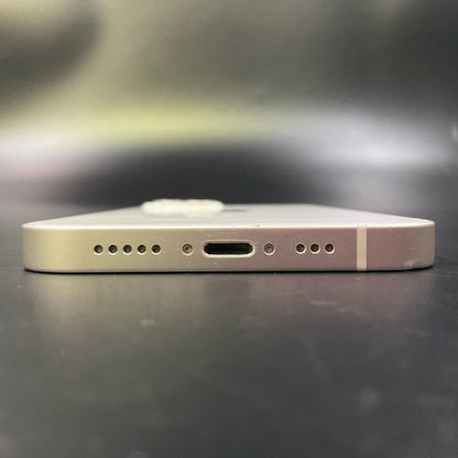 【全額返金保証】【最速発送】Apple iPhone iPhone 13 128GB スターライト docomo SIMフリー 白ロム 動作確認済 75%