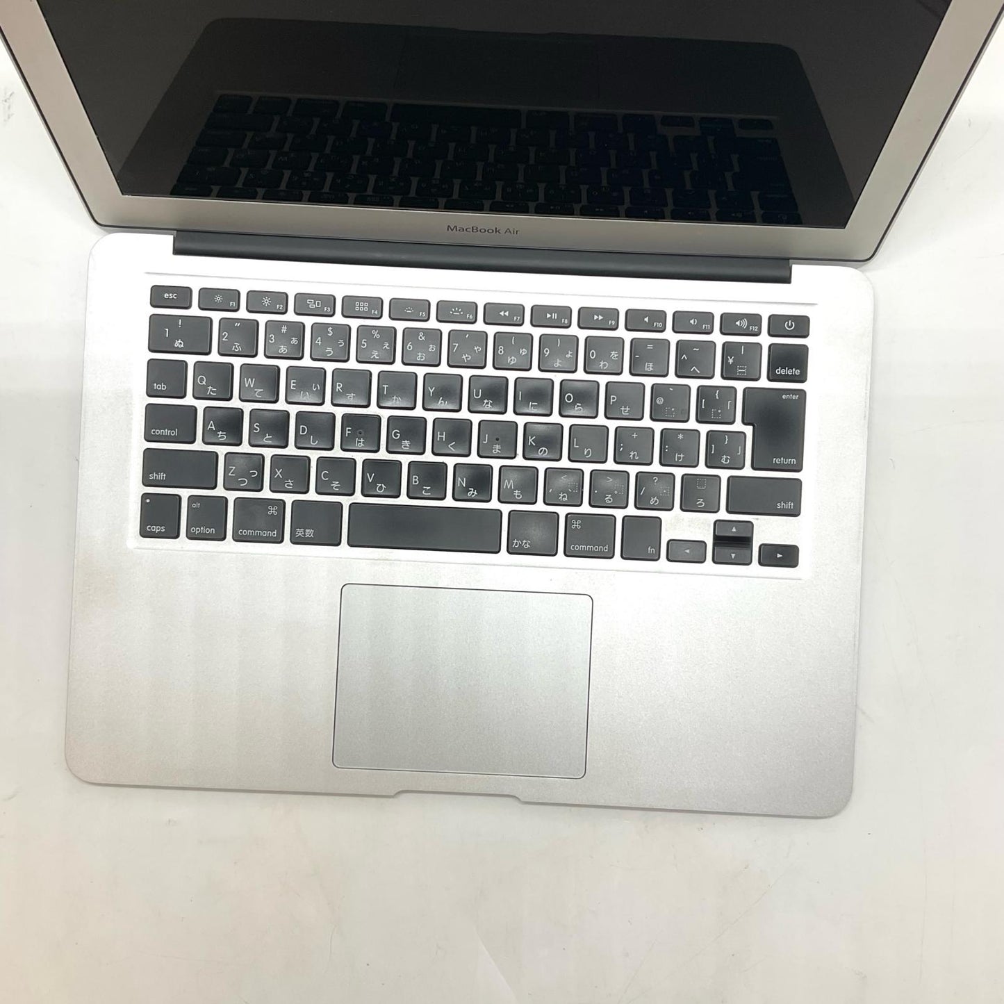 【最速発送】Apple MacBook Air 13.3インチ 2015 1.6 GHz Intel Core i5 4GB SSD 128GB シルバー 36.1%【難有】