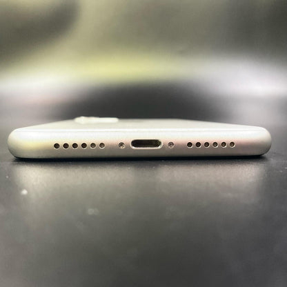 【全額返金保証】【最速発送】Apple iPhone iPhone 11 64GB ホワイト au SIMフリー 白ロム 動作確認済 84.5%
