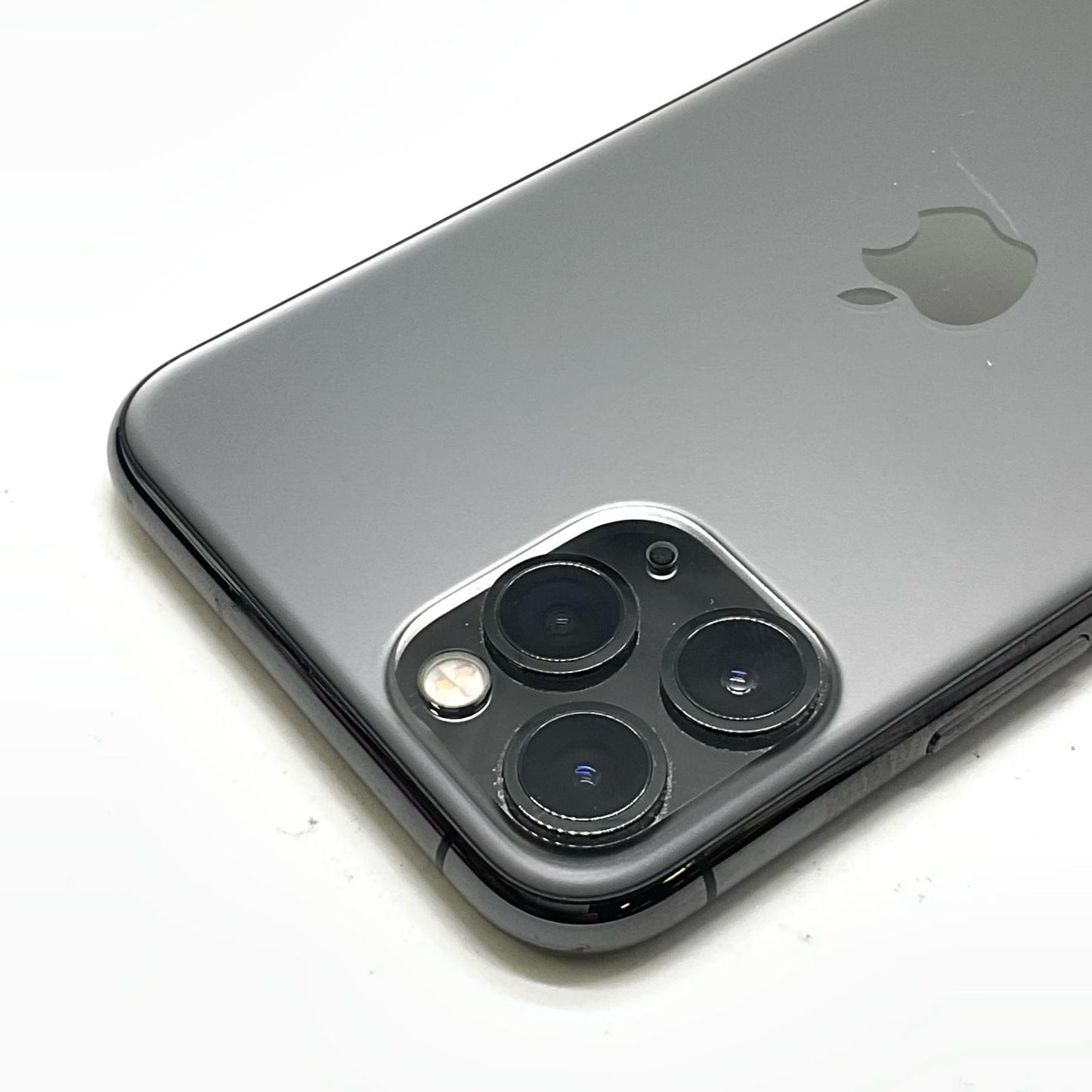 【最速発送】Apple iPhone iPhone 11 Pro 256GB スペースグレイ docomo 白ロム【難有】 74%