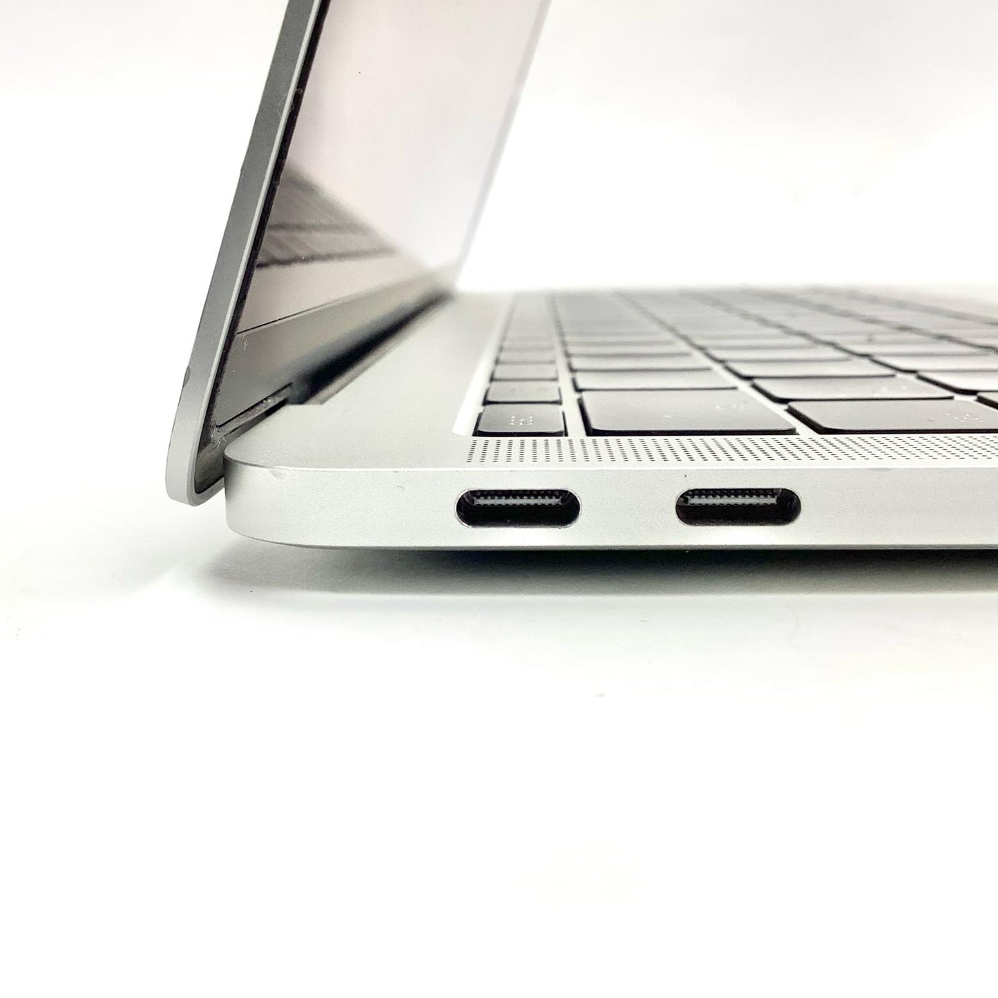 【全額返金保証】【最速発送】Apple MacBook Pro 13.3インチ 2016 Intel Core i5 2GHz 8GB SSD 256GB シルバー 76.9% 動作確認済