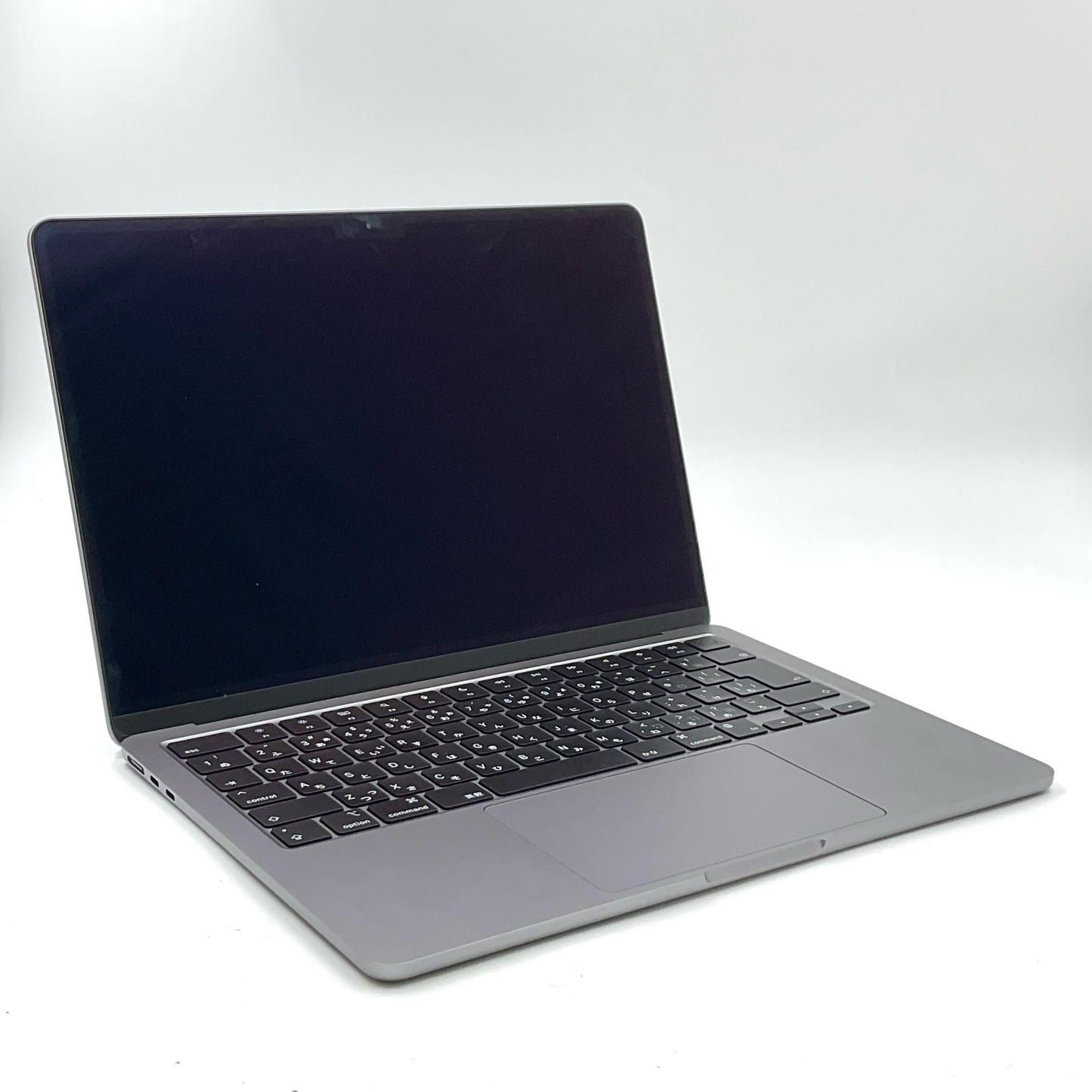 【全額返金保証】【最速発送】Apple MacBook Air 13.6インチ 2022 Apple M2 8GB SSD 512GB スペースグレイ 86.1% 美品 動作確認済