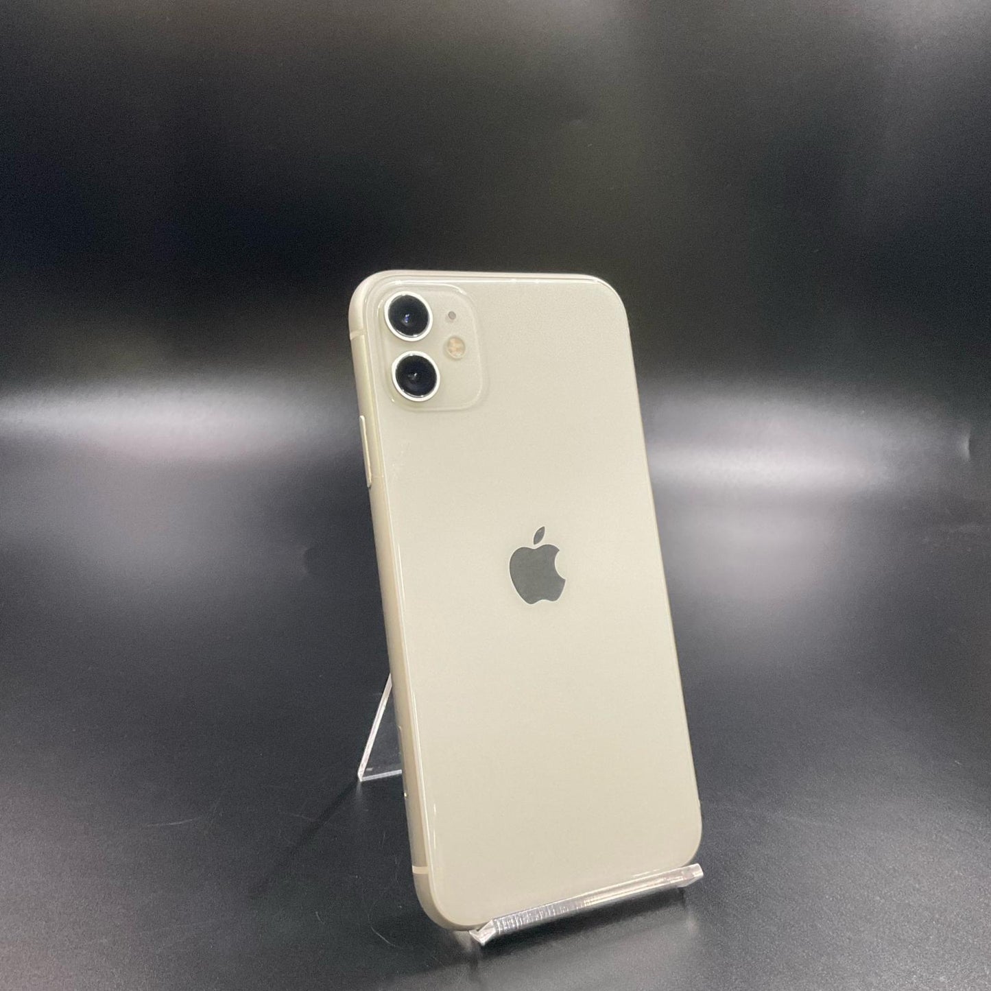 【全額返金保証】【最速発送】Apple iPhone iPhone 11 64GB ホワイト au 白ロム 動作確認済 77%