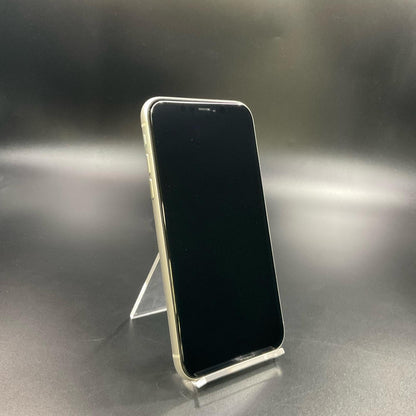 【全額返金保証】【最速発送】Apple iPhone iPhone 11 64GB ホワイト au 白ロム 動作確認済 77%