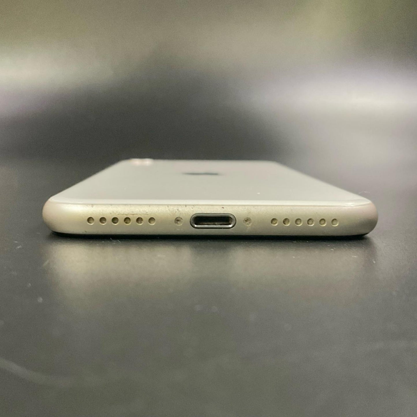 【全額返金保証】【最速発送】Apple iPhone iPhone SE（第3世代） 128GB スターライト 楽天モバイル SIMフリー 動作確認済 82%