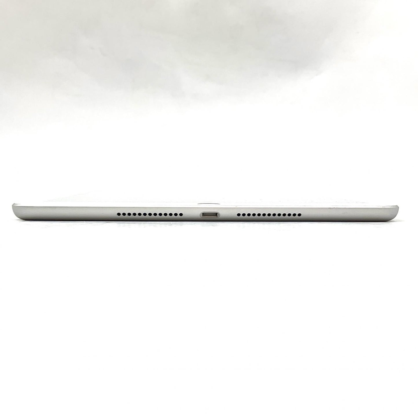 【全額返金保証】【最速発送】Apple iPad iPad 10.2インチ 第8世代 32GB シルバー WiFi+Cellular Softbank 白ロム 美品 動作確認済