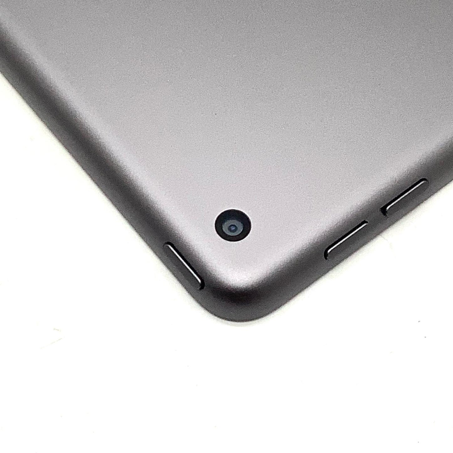 【全額返金保証】【最速発送】Apple iPad iPad 10.2インチ 第9世代 64GB スペースグレイ Wi-Fi 美品 動作確認済