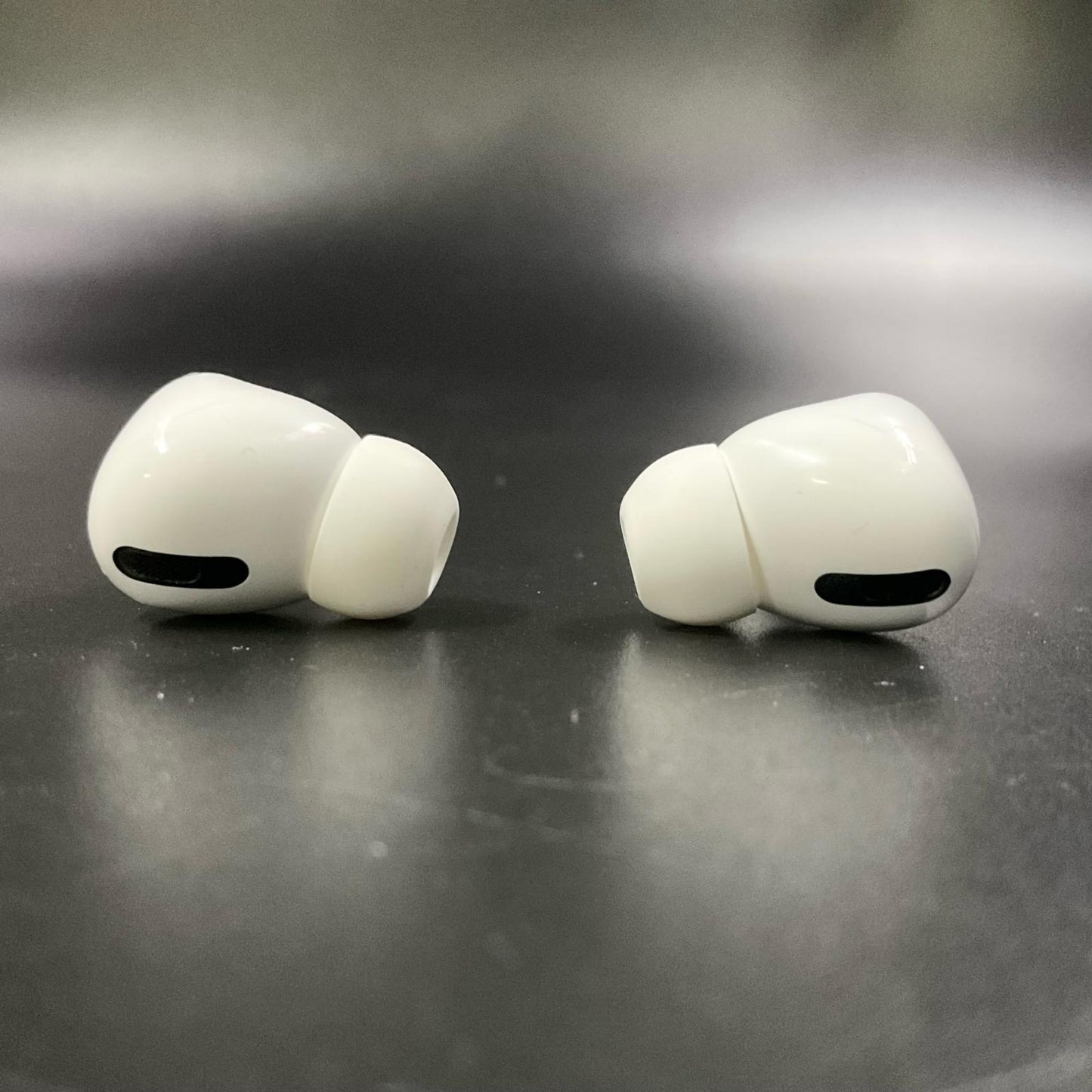 【全額返金保証】【最速発送】Apple AirPods Pro 1 with MagSafe Charging Case 動作確認済